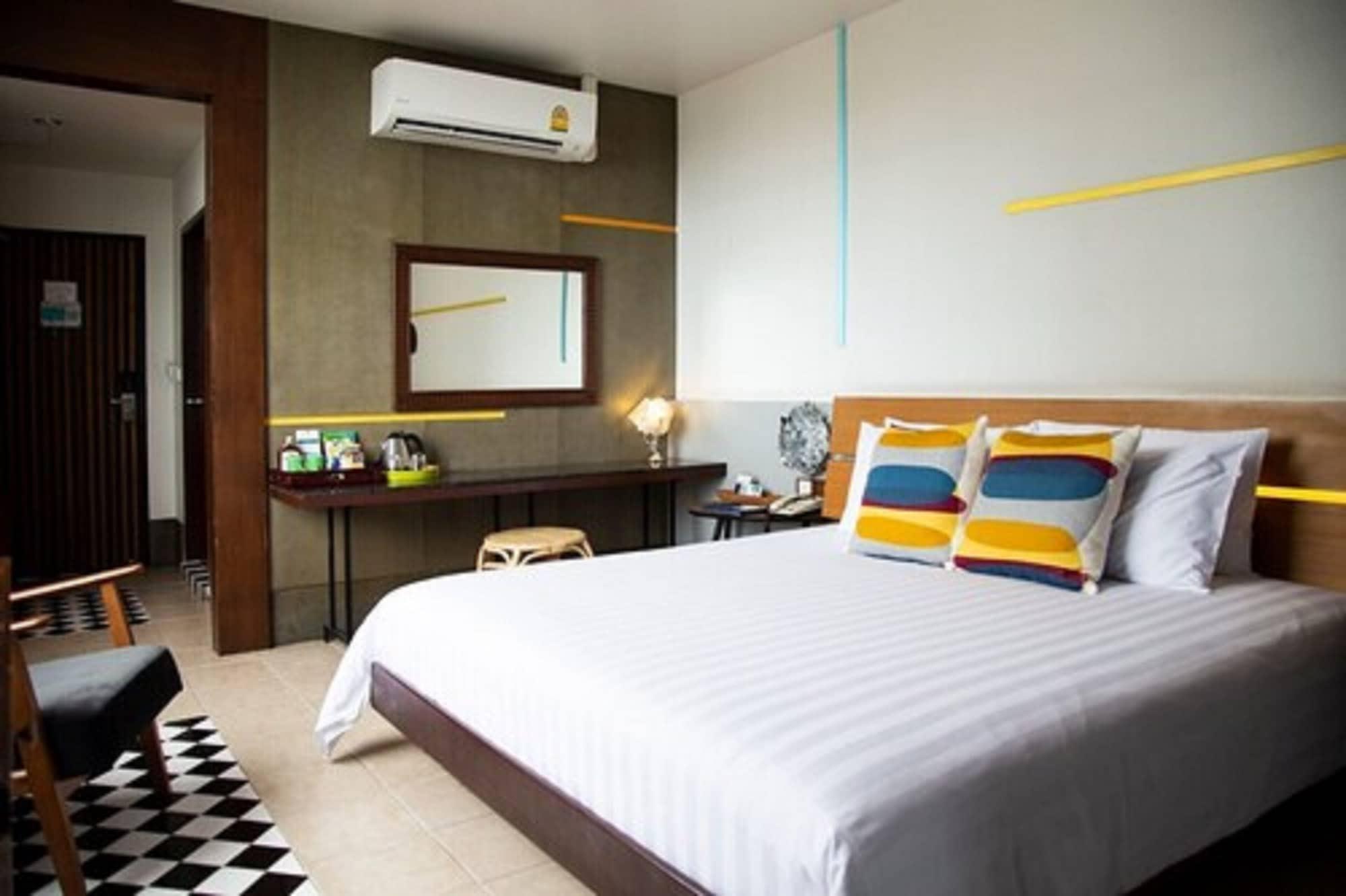 Baboona Beachfront Living Pattaya Extérieur photo