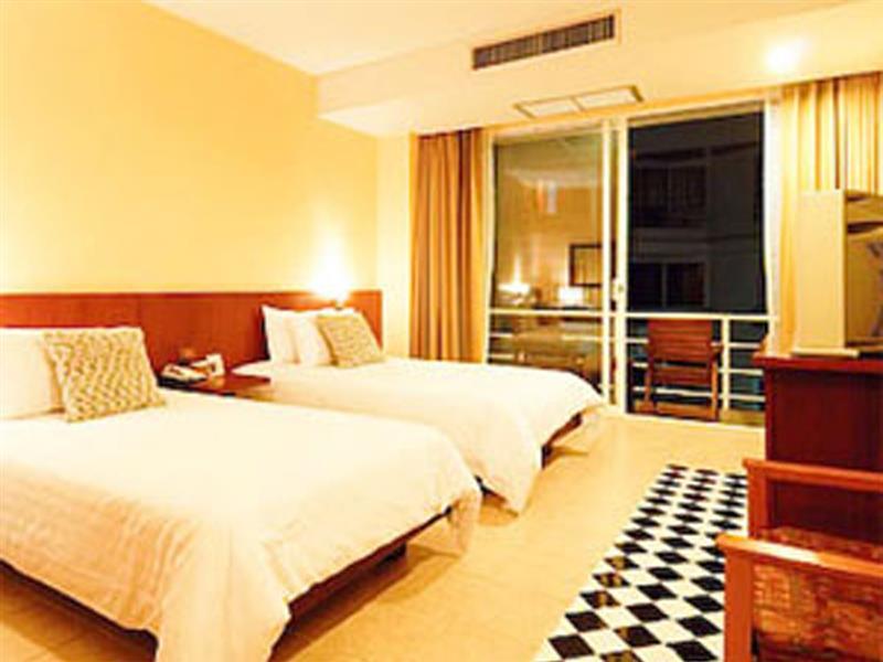 Baboona Beachfront Living Pattaya Extérieur photo