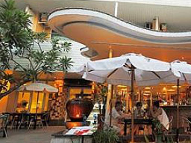 Baboona Beachfront Living Pattaya Extérieur photo