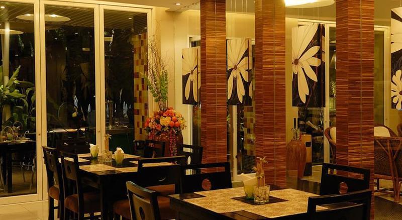 Baboona Beachfront Living Pattaya Extérieur photo