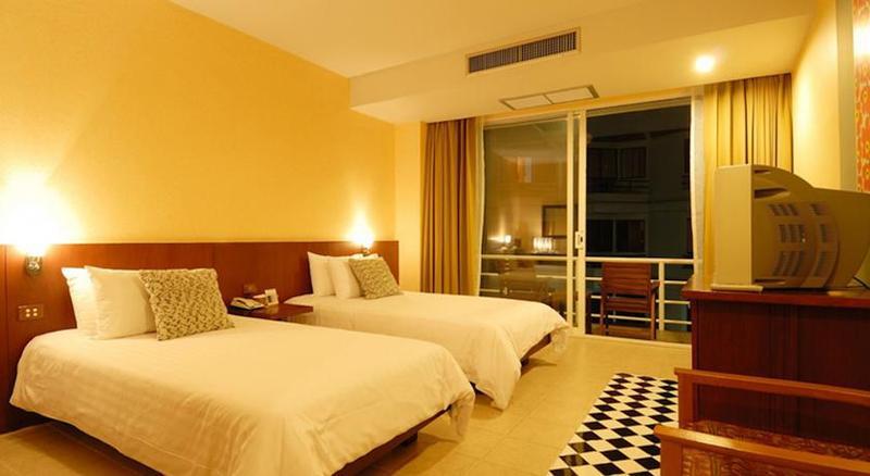 Baboona Beachfront Living Pattaya Extérieur photo